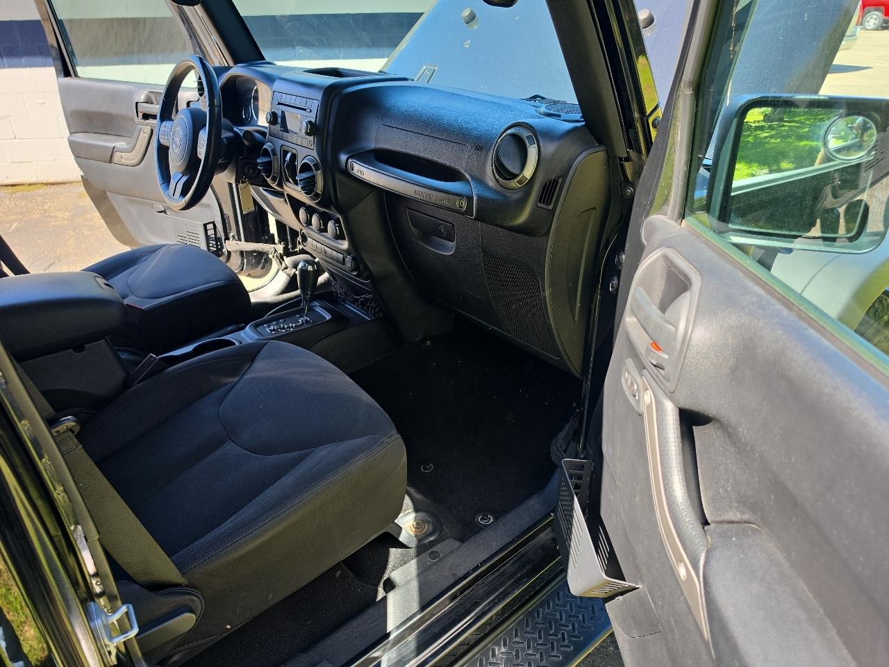 Jeep Wrangler Unlimited 4WD 4dr Sport 2016