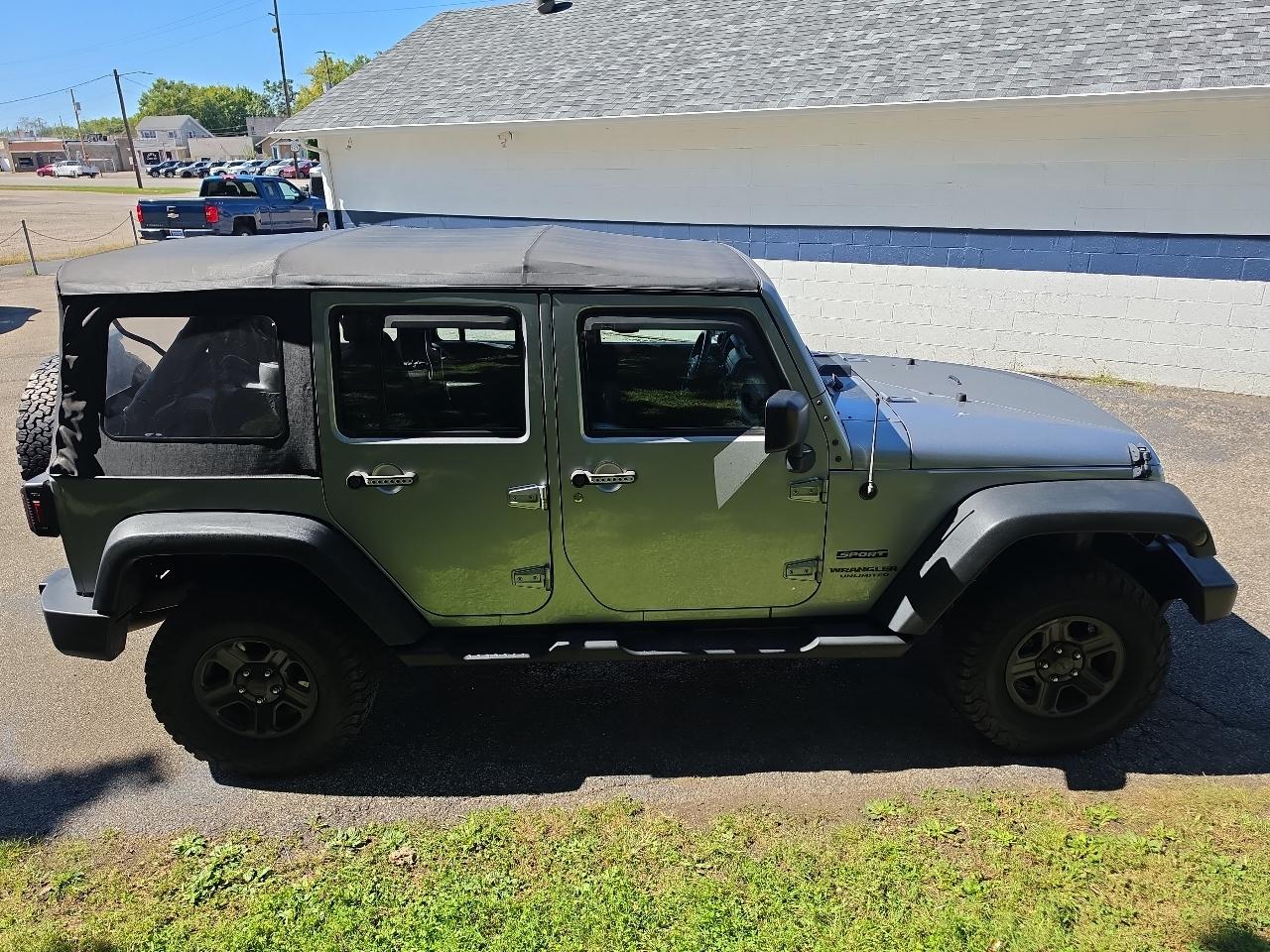 Jeep Wrangler Unlimited 4WD 4dr Sport 2015