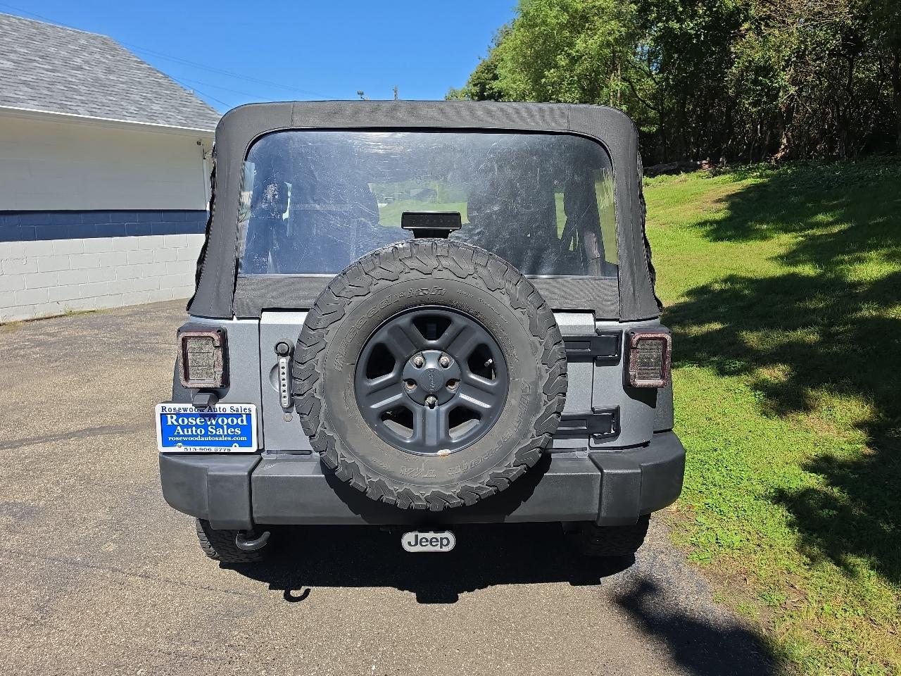 Jeep Wrangler Unlimited 4WD 4dr Sport 2015