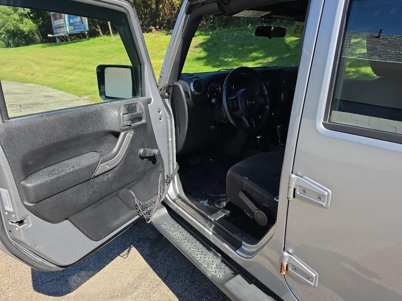 Jeep Wrangler Unlimited 4WD 4dr Sport 2015