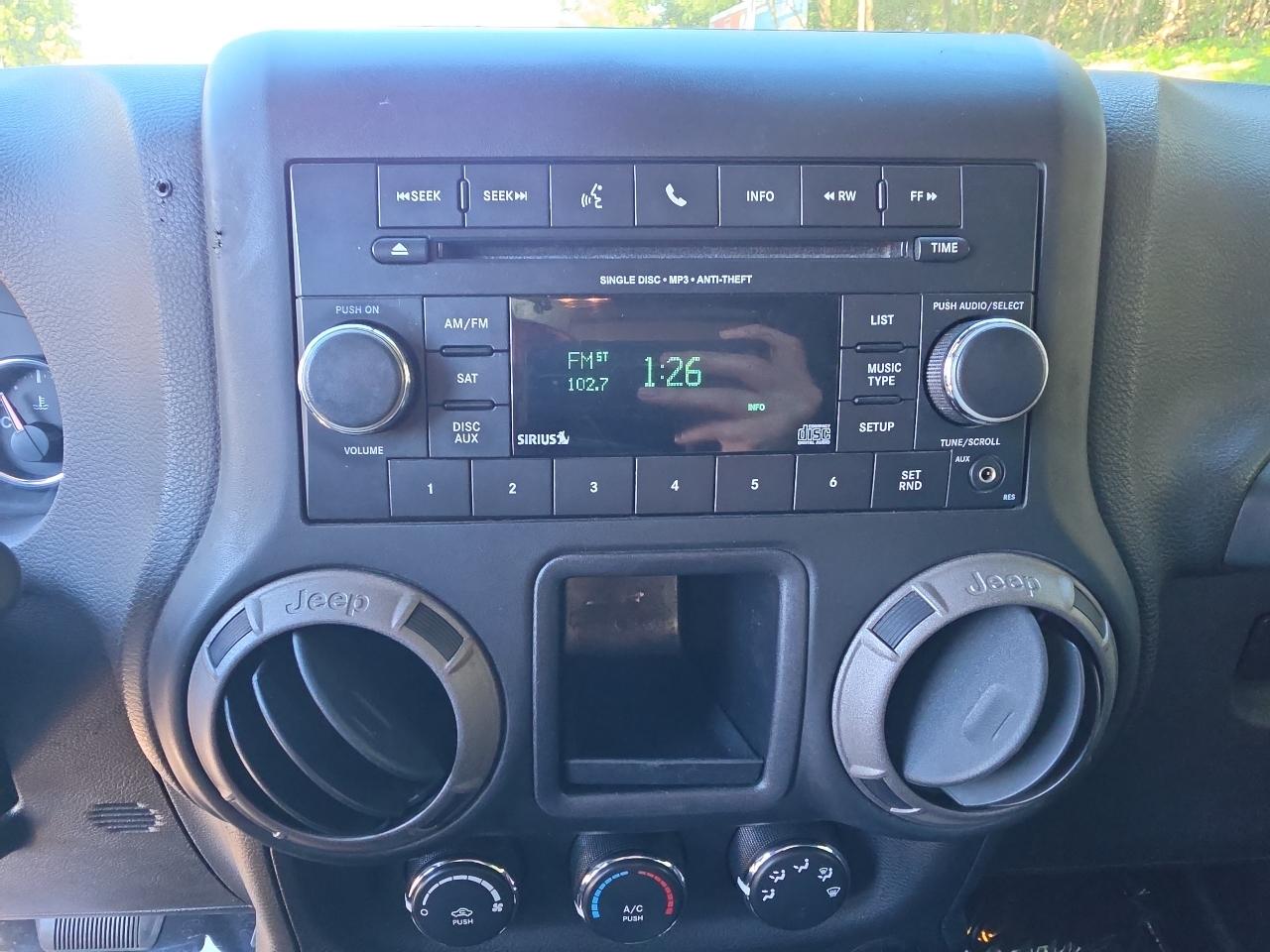 Jeep Wrangler Unlimited 4WD 4dr Sport 2015