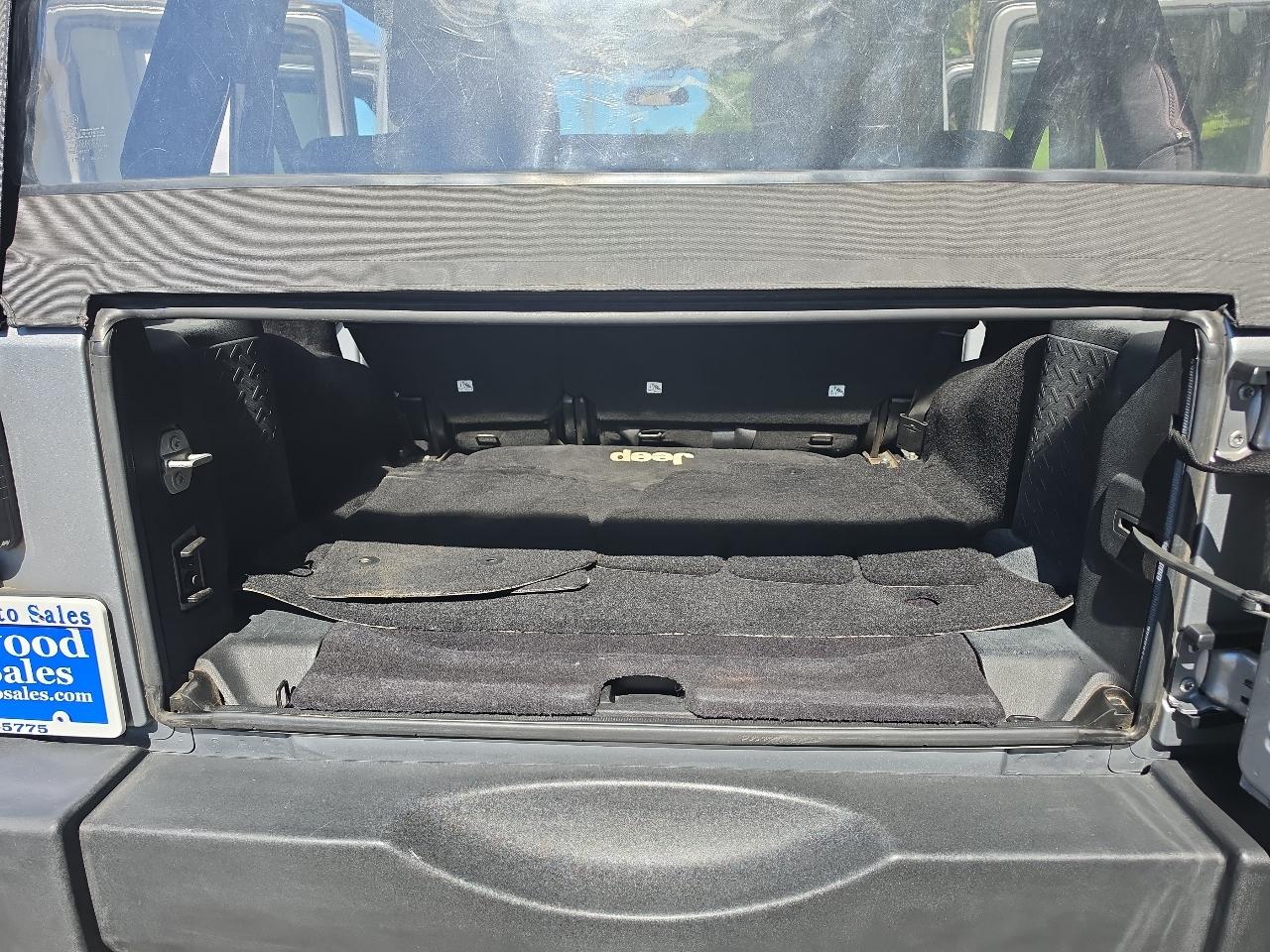 Jeep Wrangler Unlimited 4WD 4dr Sport 2015