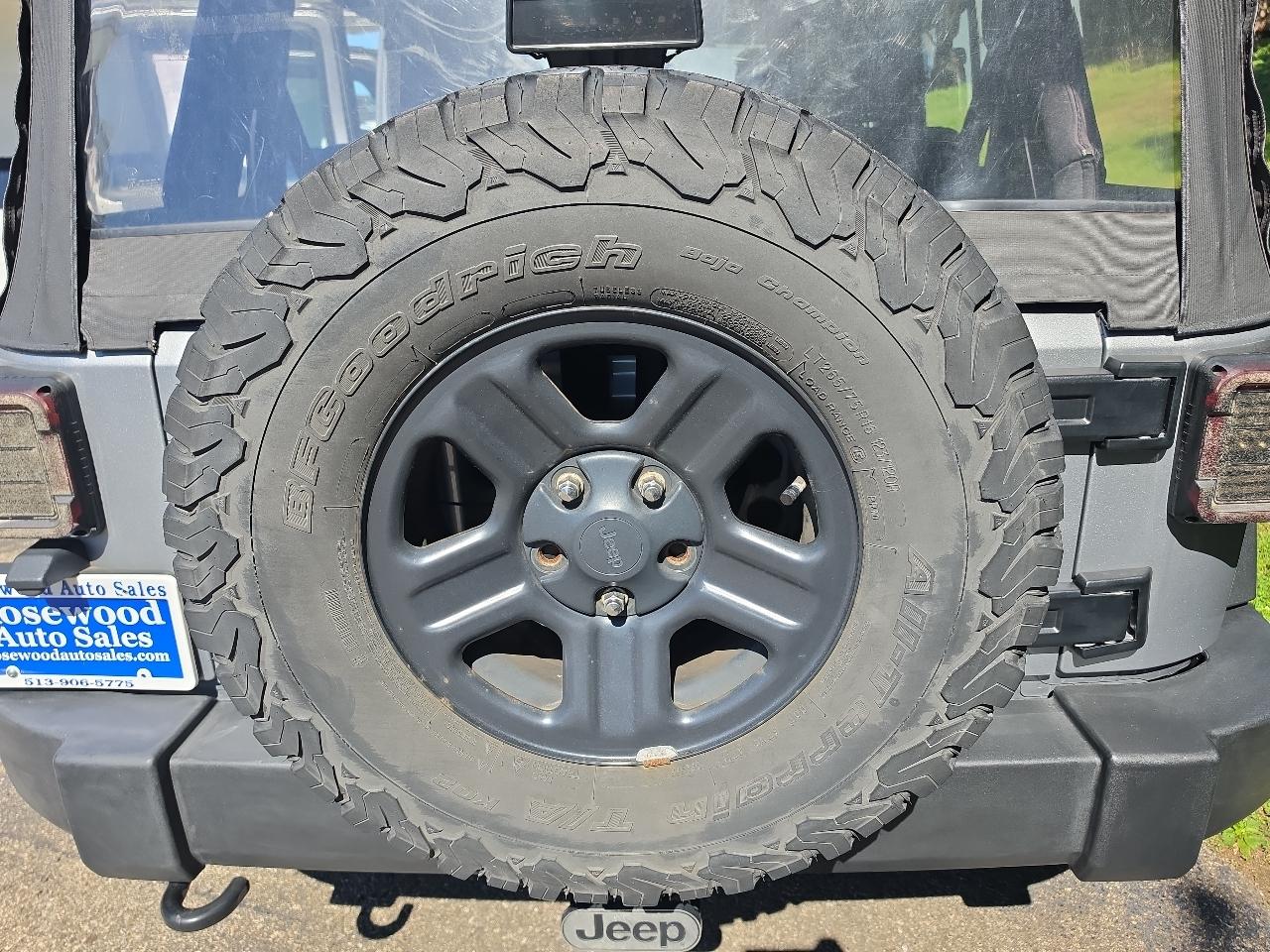 Jeep Wrangler Unlimited 4WD 4dr Sport 2015