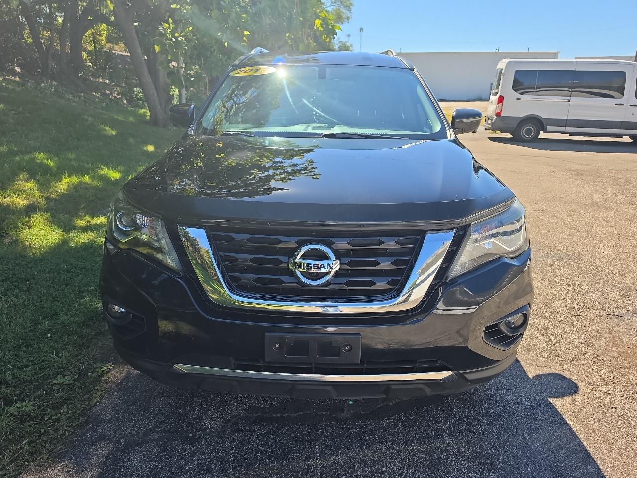 Nissan Pathfinder 4x4 SL 2017