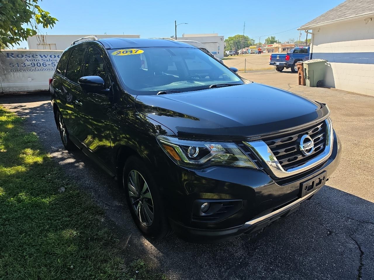 Nissan Pathfinder 4x4 SL 2017