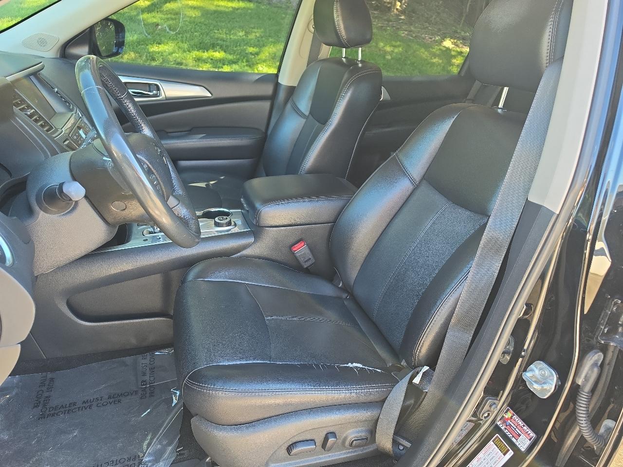 Nissan Pathfinder 4x4 SL 2017