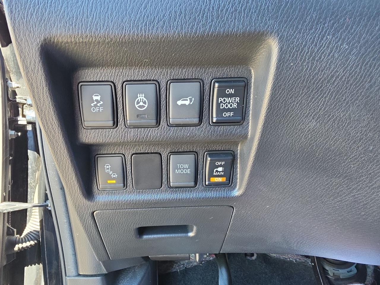 Nissan Pathfinder 4x4 SL 2017