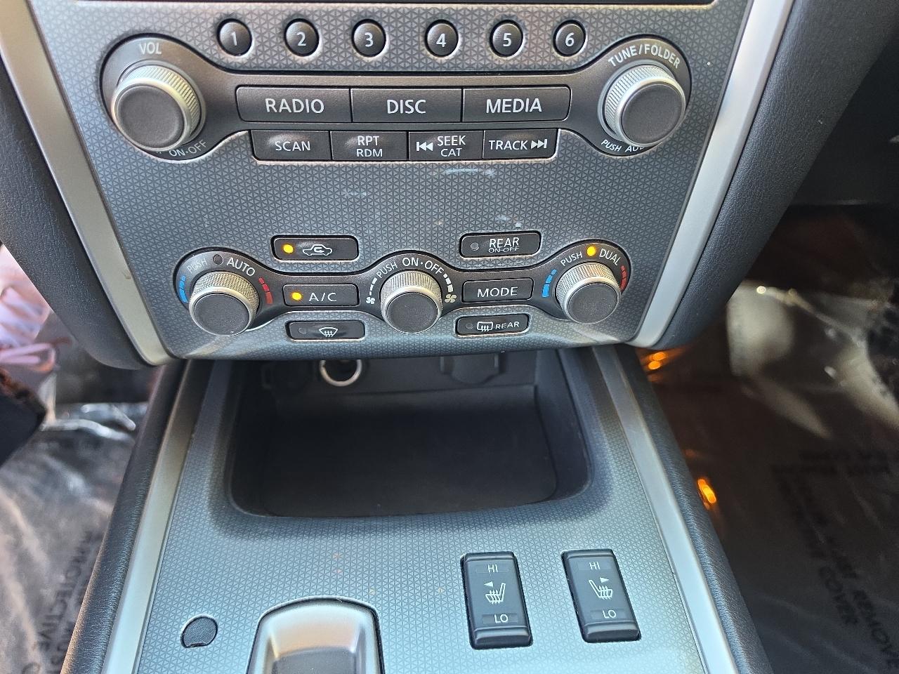Nissan Pathfinder 4x4 SL 2017