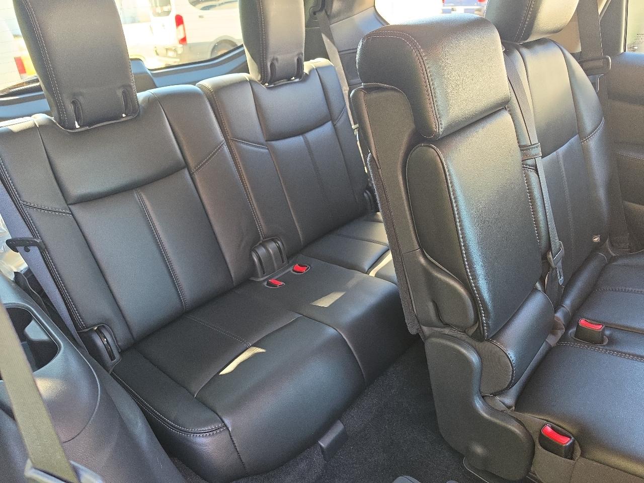 Nissan Pathfinder 4x4 SL 2017