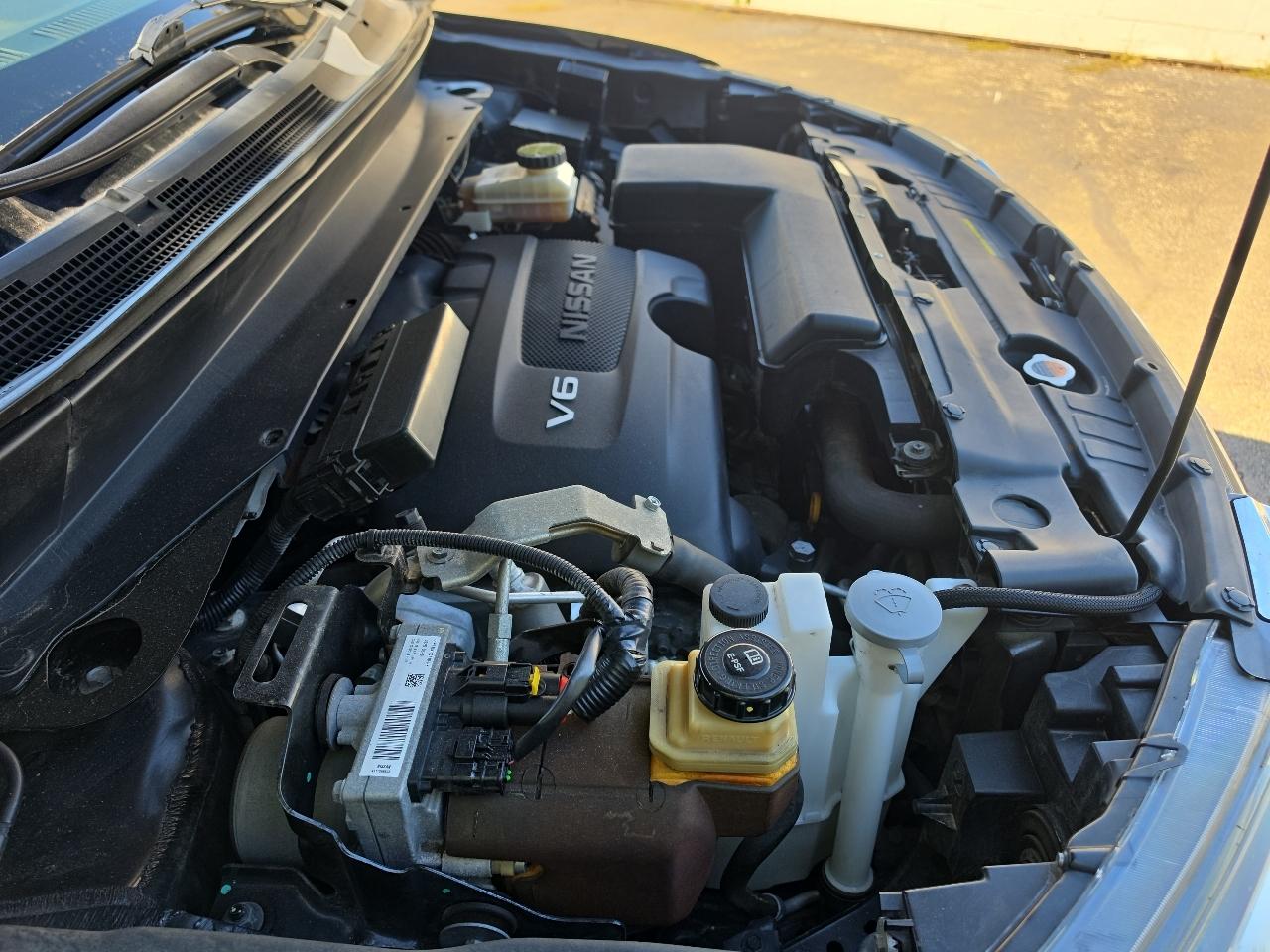 Nissan Pathfinder 4x4 SL 2017