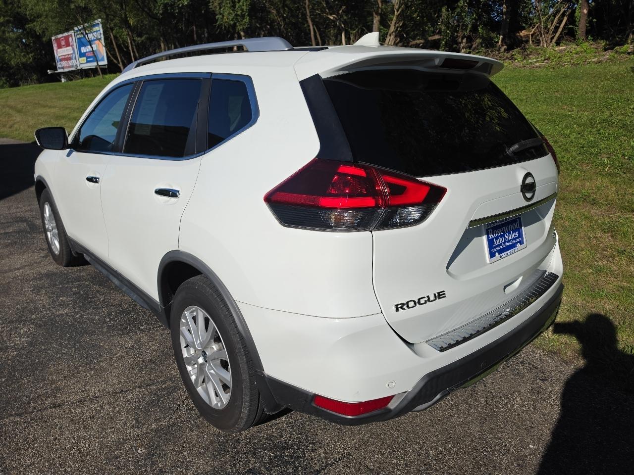 Nissan Rogue FWD SV 2020