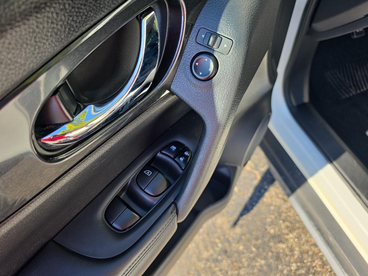 Nissan Rogue FWD SV 2020