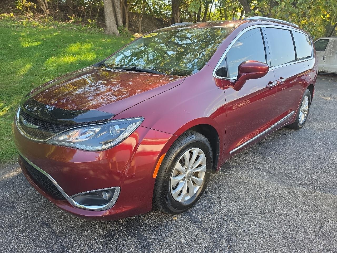 Chrysler Pacifica Touring L FWD 2018