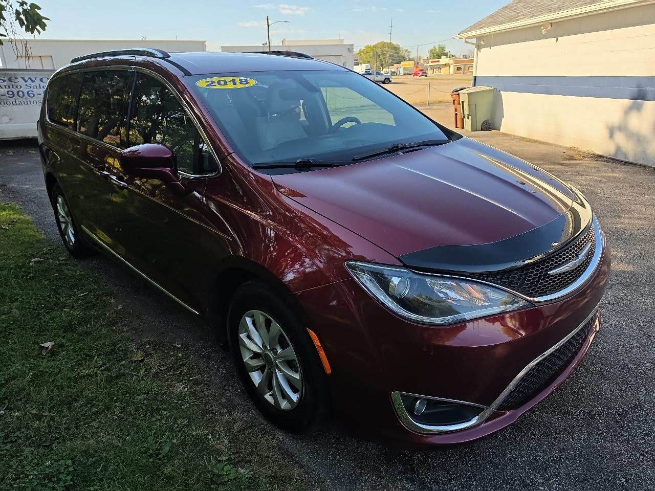 Chrysler Pacifica Touring L FWD 2018
