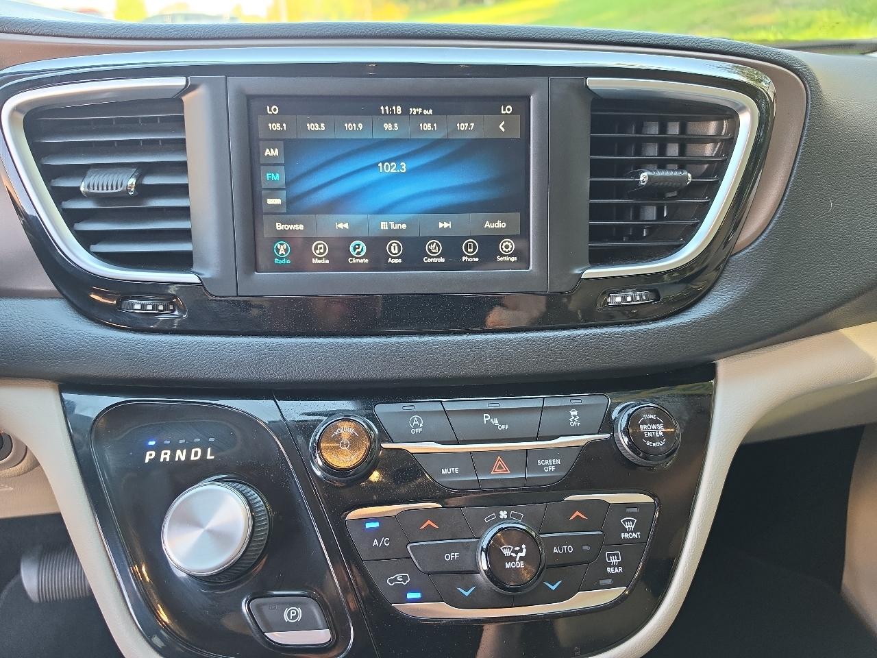 Chrysler Pacifica Touring L FWD 2018