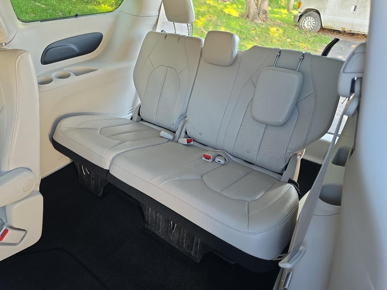 Chrysler Pacifica Touring L FWD 2018