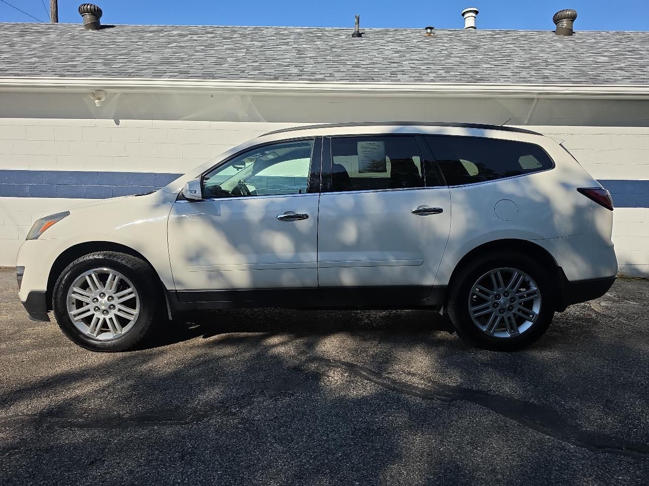 Chevrolet Traverse AWD 4dr LT w/1LT 2015