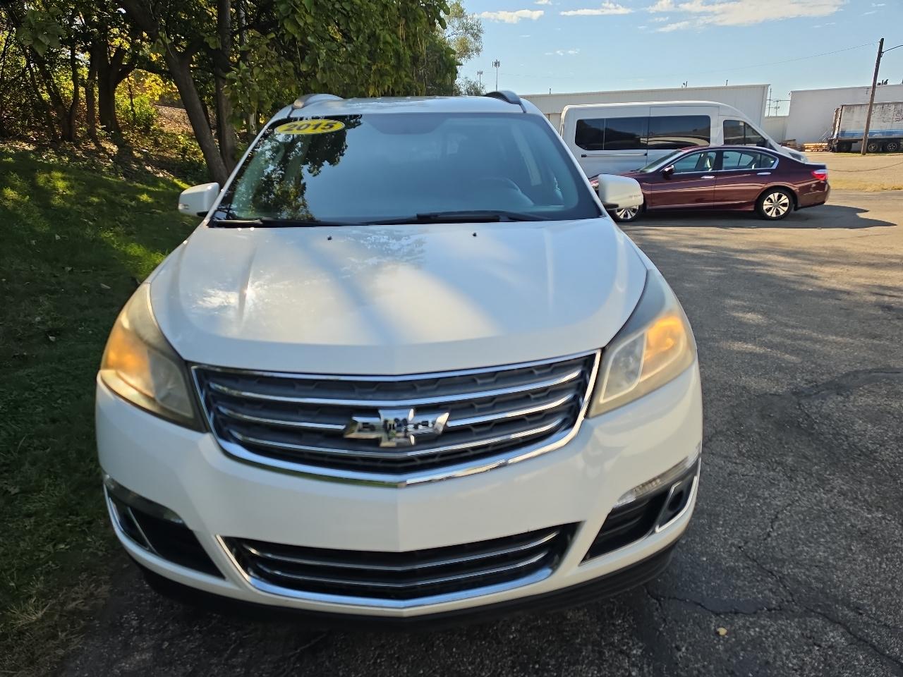 Chevrolet Traverse AWD 4dr LT w/1LT 2015