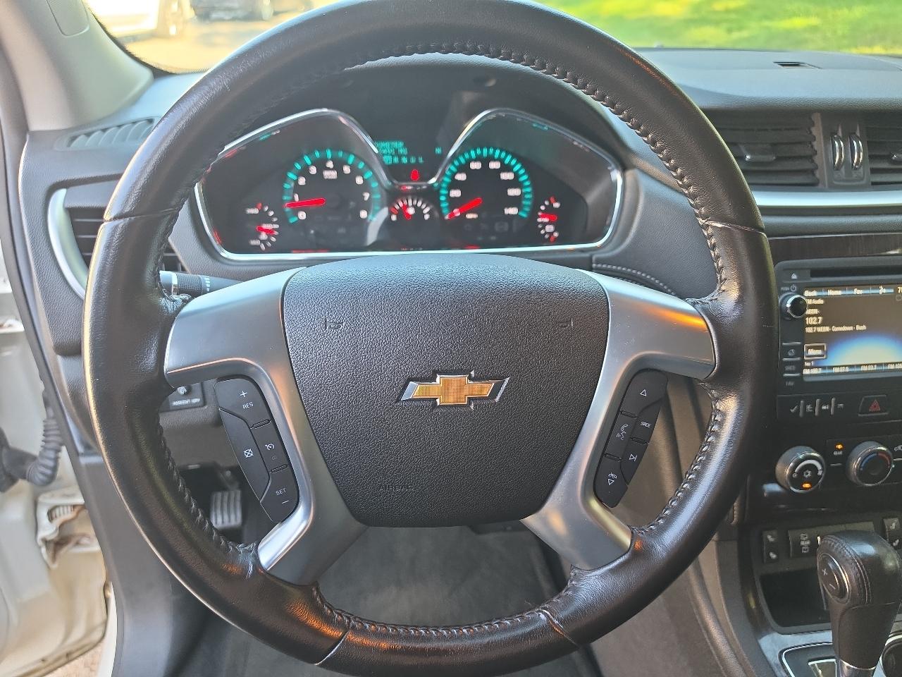 Chevrolet Traverse AWD 4dr LT w/1LT 2015
