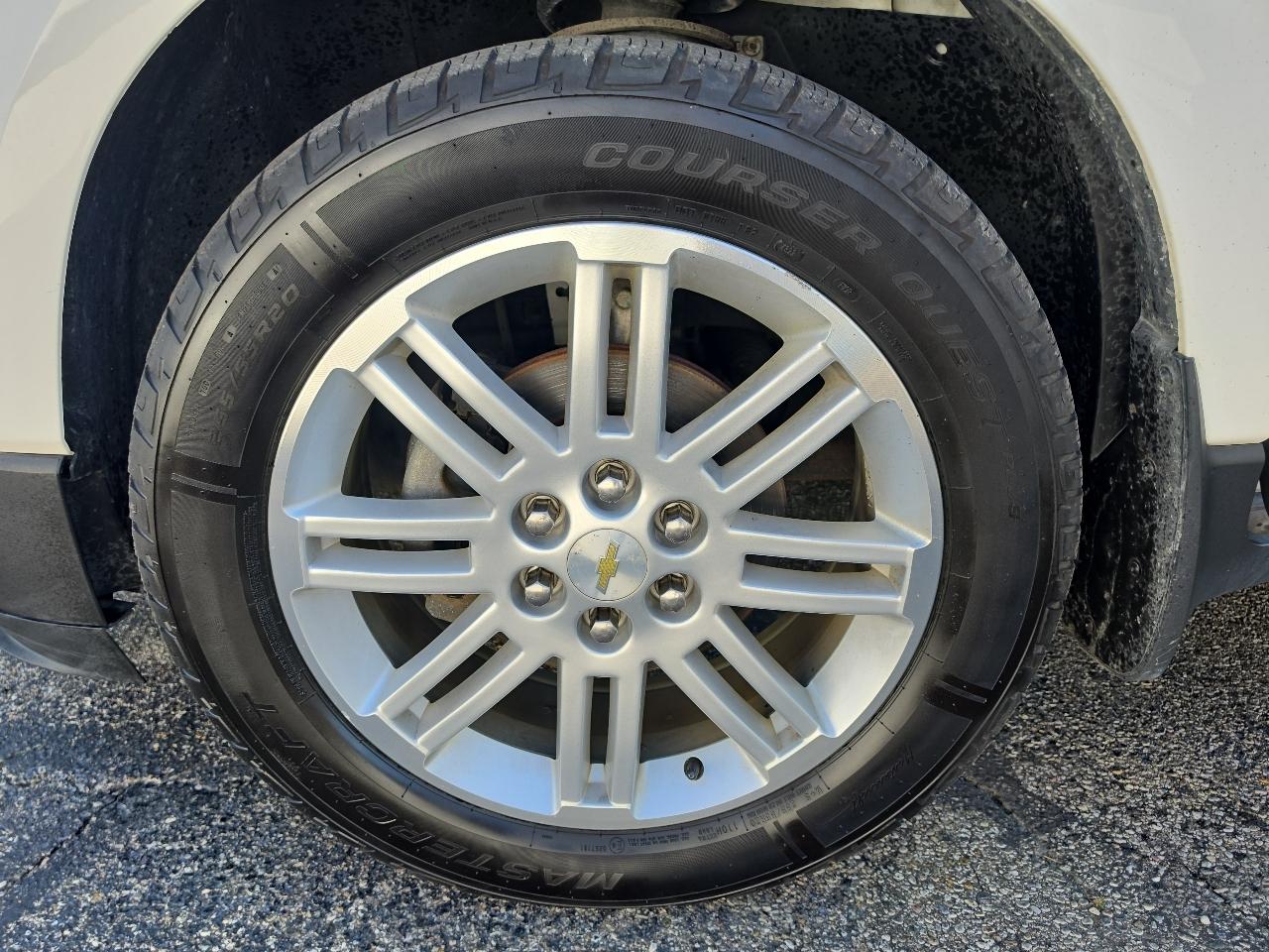 Chevrolet Traverse AWD 4dr LT w/1LT 2015