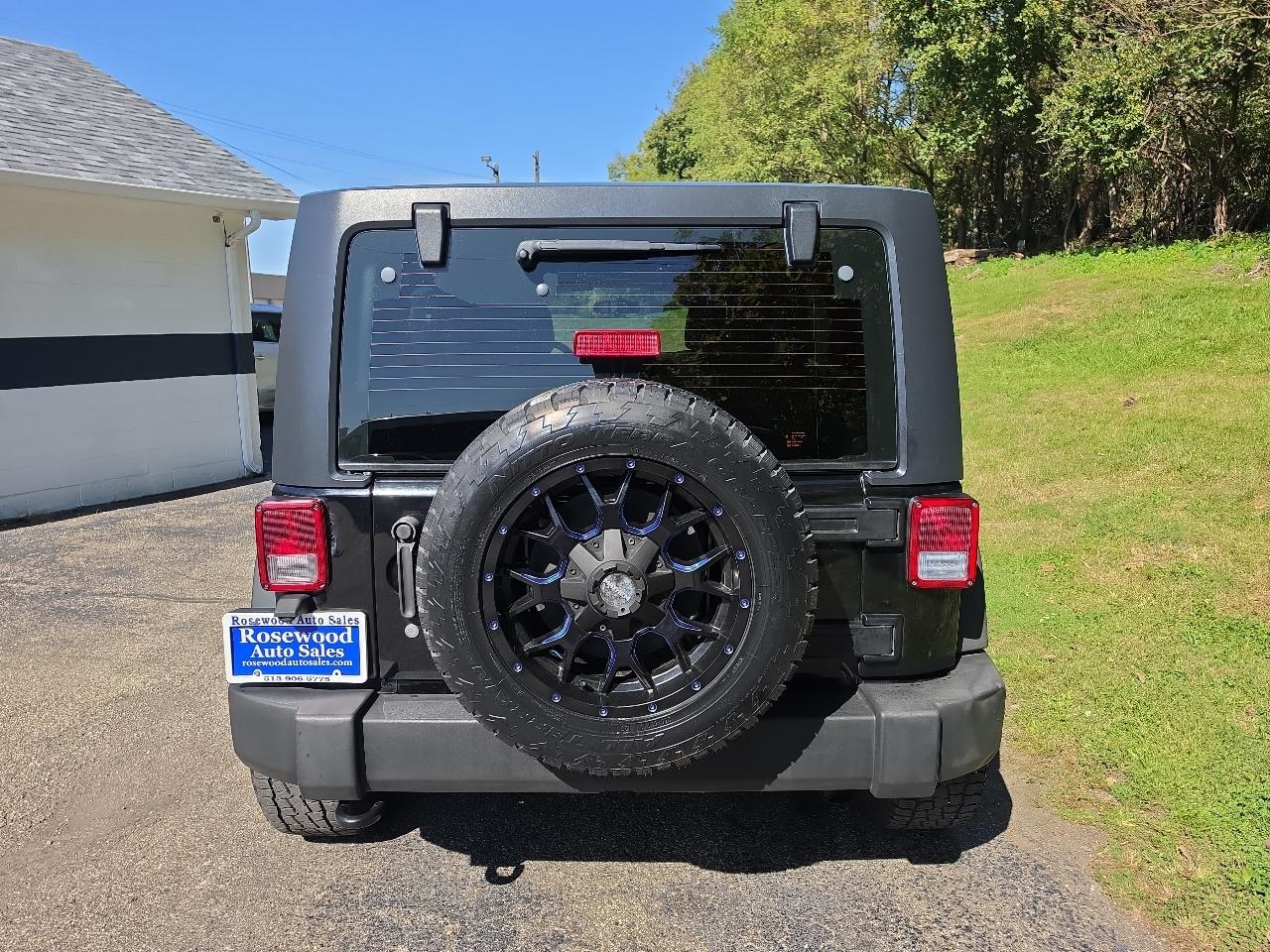 Jeep Wrangler Unlimited 4WD 4dr Sport 2014