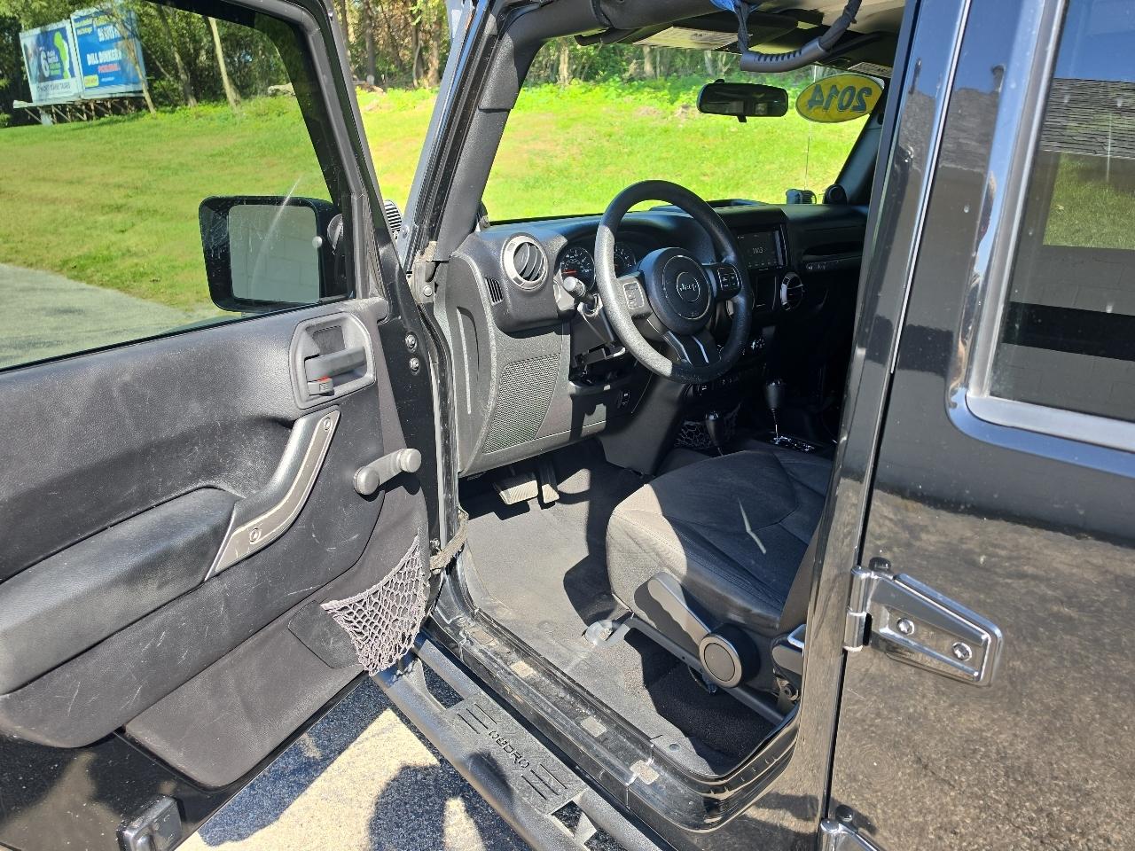 Jeep Wrangler Unlimited 4WD 4dr Sport 2014