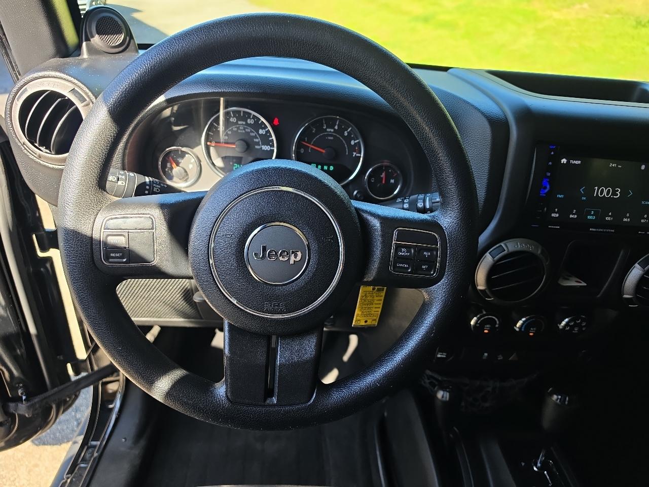 Jeep Wrangler Unlimited 4WD 4dr Sport 2014