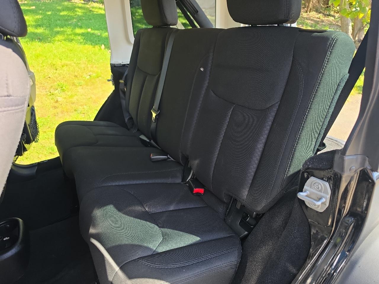 Jeep Wrangler Unlimited 4WD 4dr Sport 2014