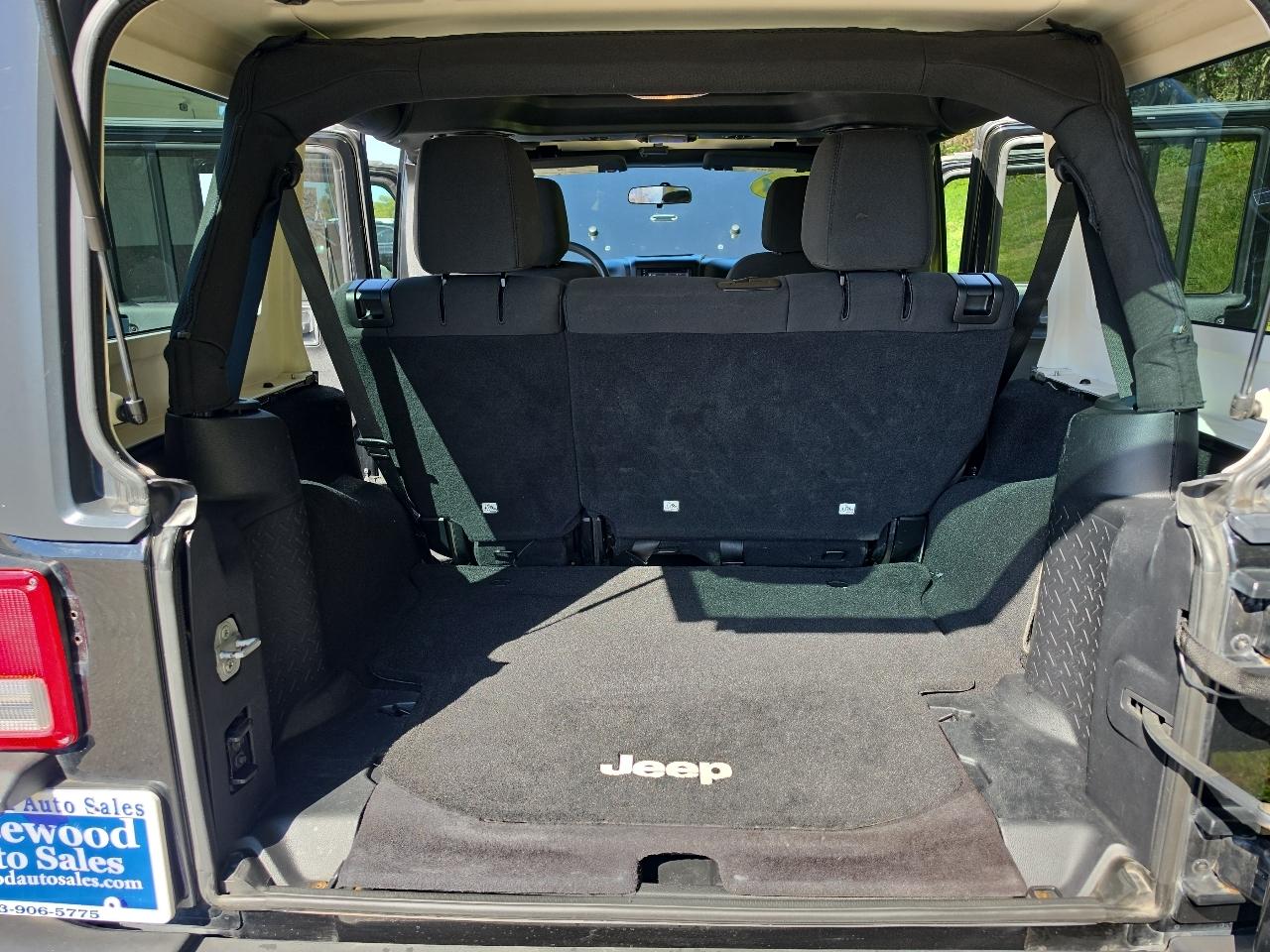 Jeep Wrangler Unlimited 4WD 4dr Sport 2014