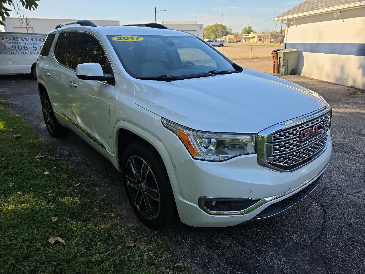 GMC Acadia FWD 4dr Denali 2017