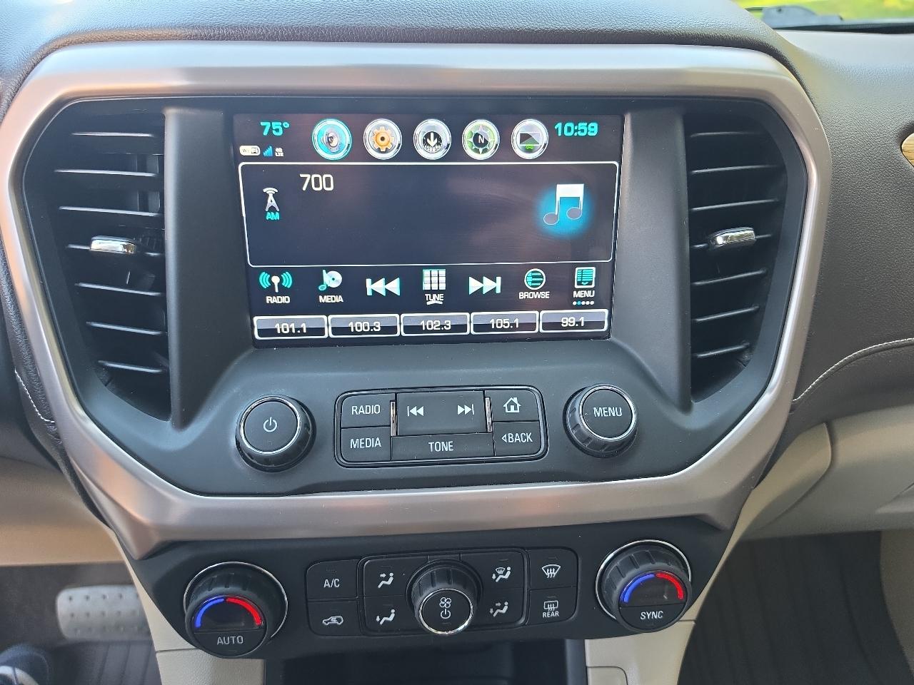GMC Acadia FWD 4dr Denali 2017