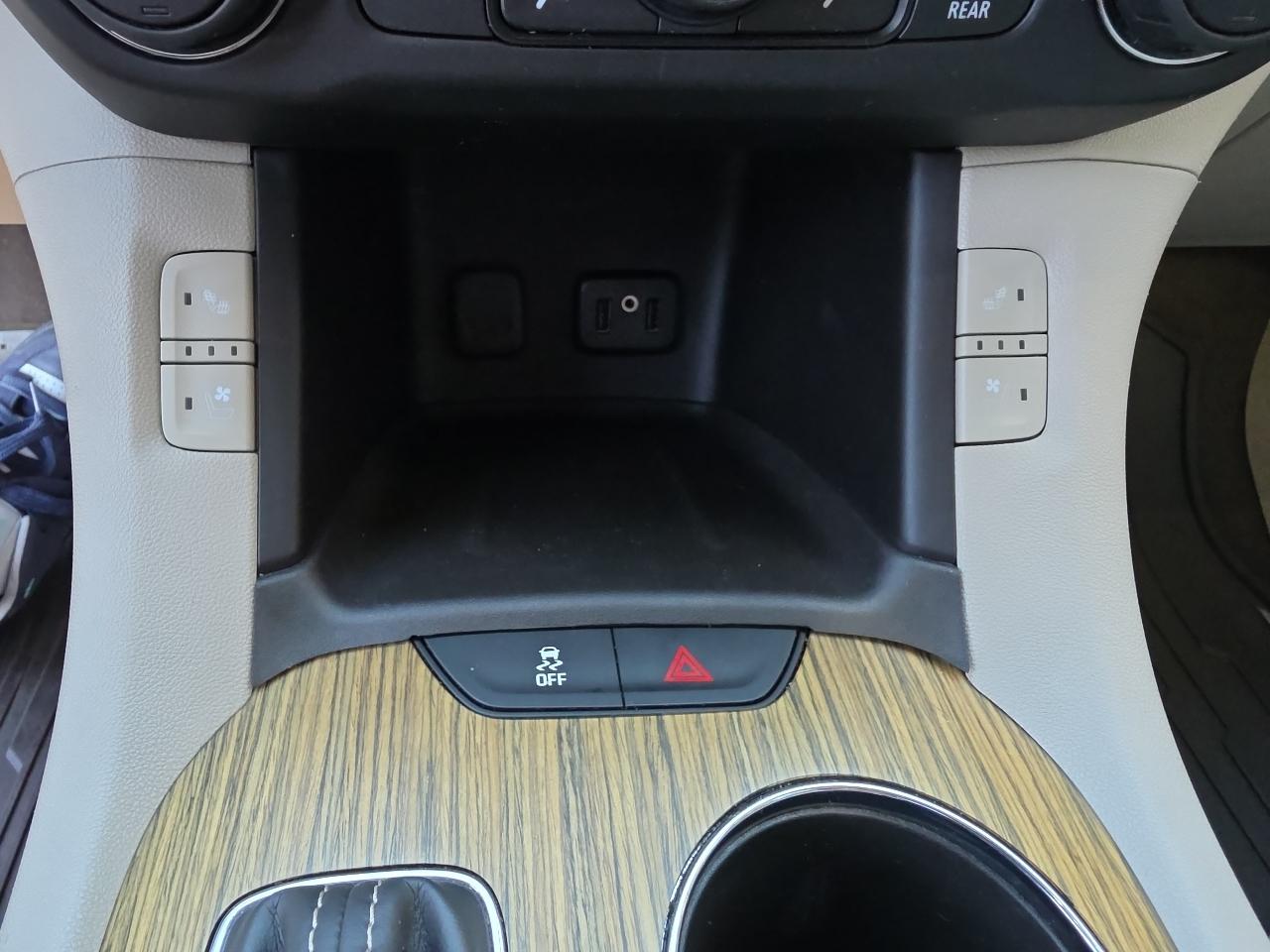GMC Acadia FWD 4dr Denali 2017