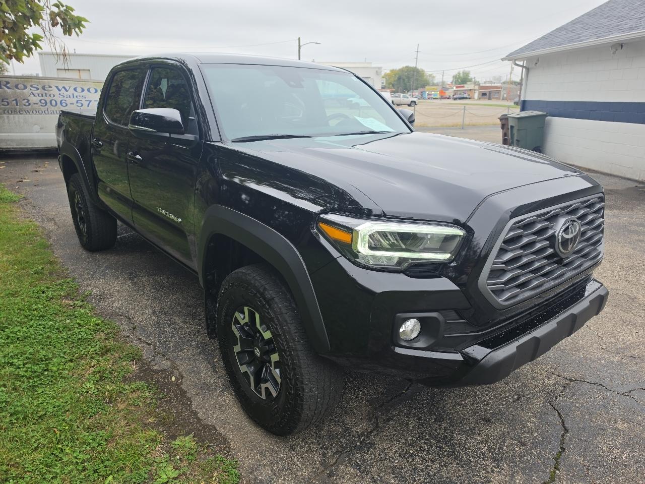 Toyota Tacoma 4WD SR Double Cab 5' Bed V6 AT (Natl) 2023