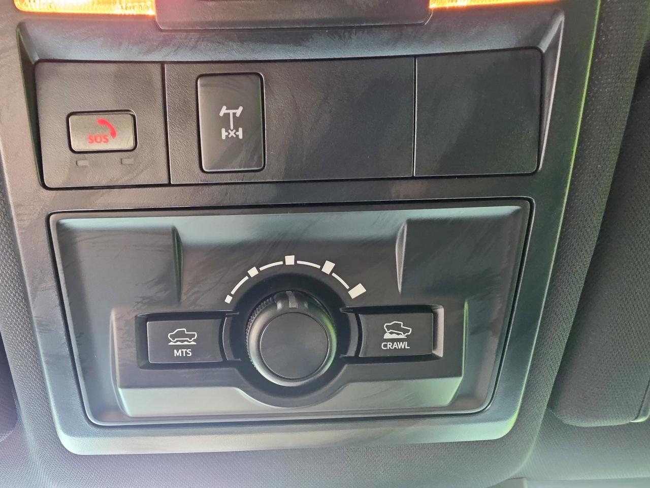 Toyota Tacoma 4WD SR Double Cab 5' Bed V6 AT (Natl) 2023