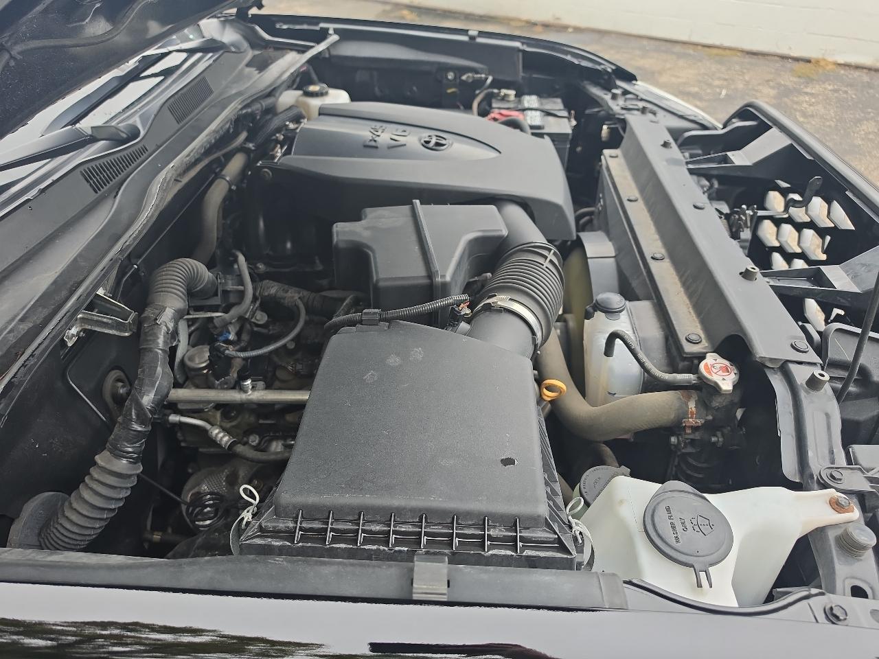 Toyota Tacoma 4WD SR Double Cab 5' Bed V6 AT (Natl) 2023