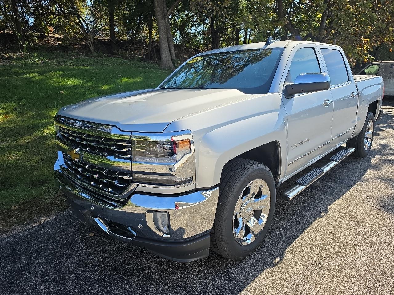 Chevrolet Silverado 1500 4WD Crew Cab 143.5" LTZ w/1LZ 2018