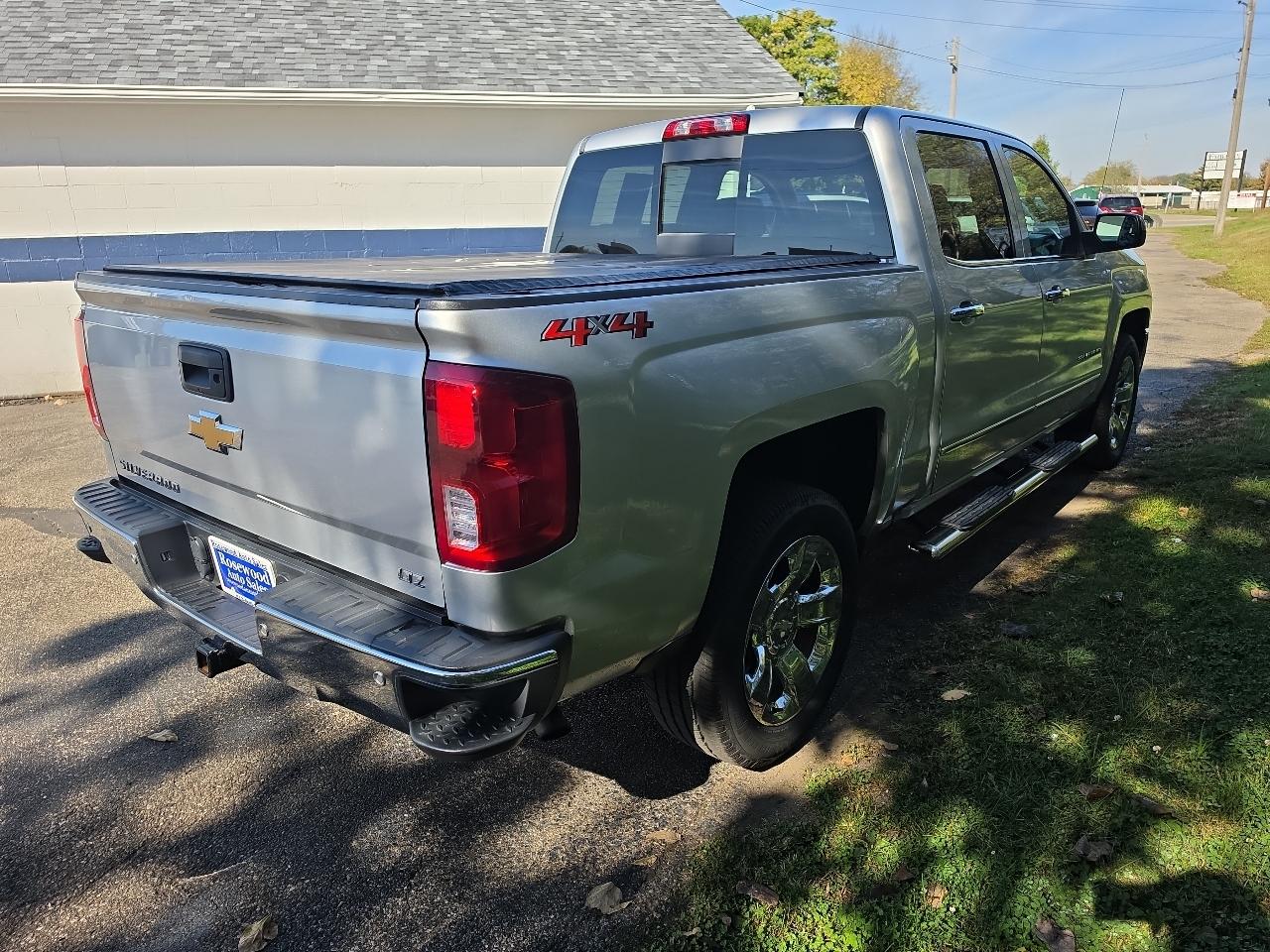 Chevrolet Silverado 1500 4WD Crew Cab 143.5" LTZ w/1LZ 2018