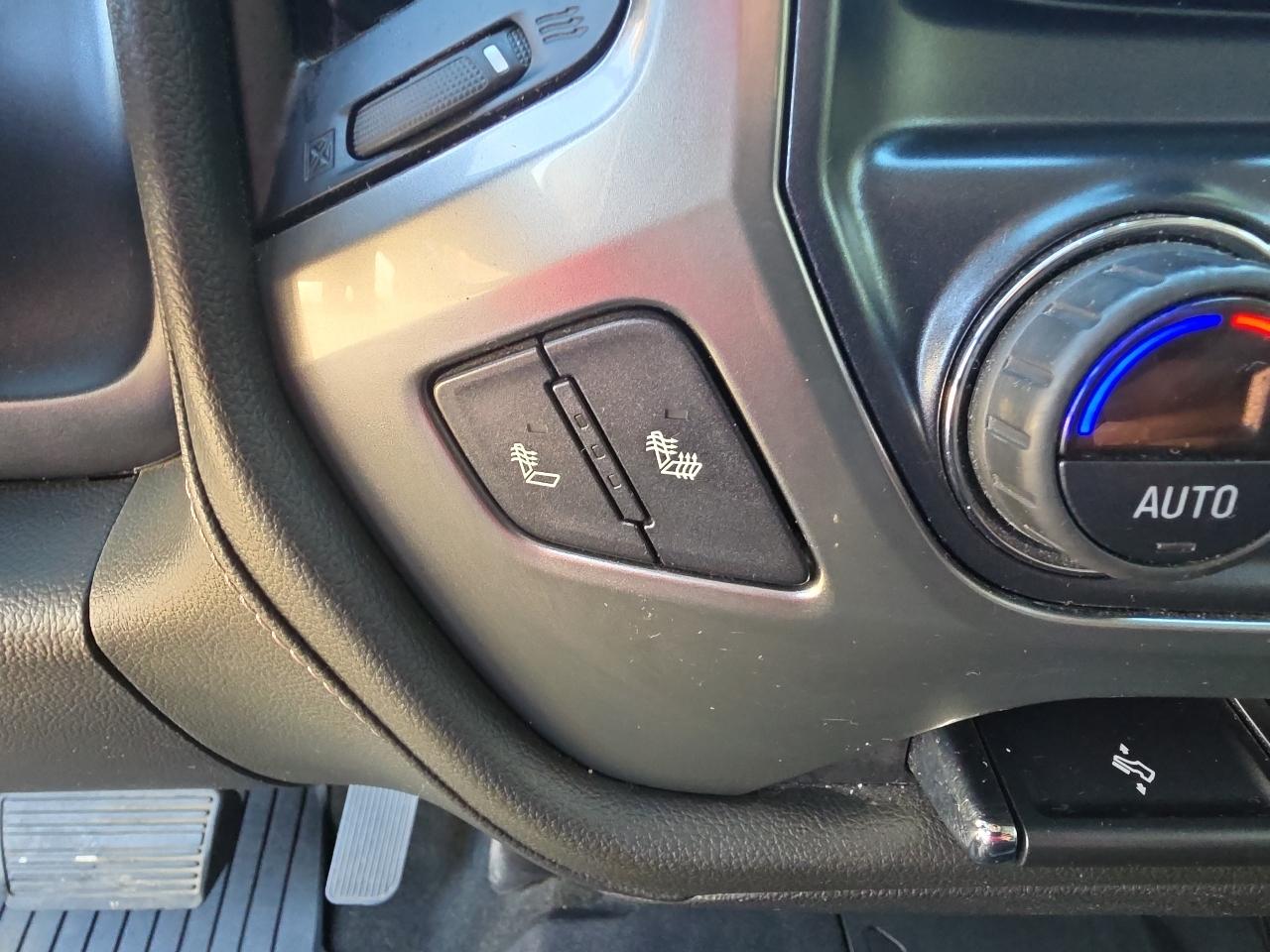 Chevrolet Silverado 1500 4WD Crew Cab 143.5" LTZ w/1LZ 2018