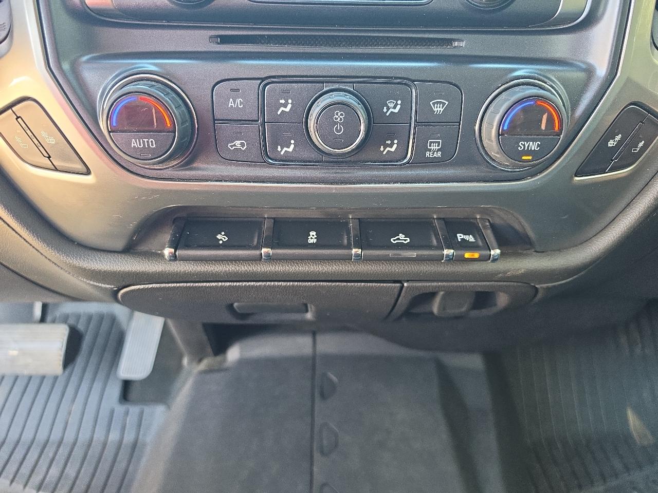 Chevrolet Silverado 1500 4WD Crew Cab 143.5" LTZ w/1LZ 2018