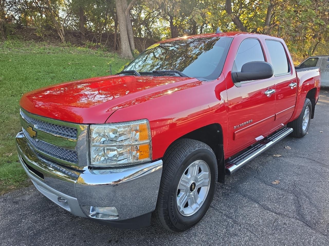 Chevrolet Silverado 1500 4WD Crew Cab 143.5" LT 2012