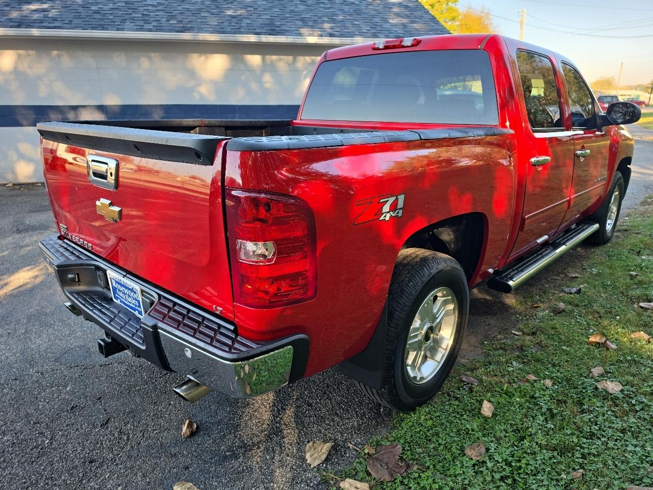 Chevrolet Silverado 1500 4WD Crew Cab 143.5" LT 2012
