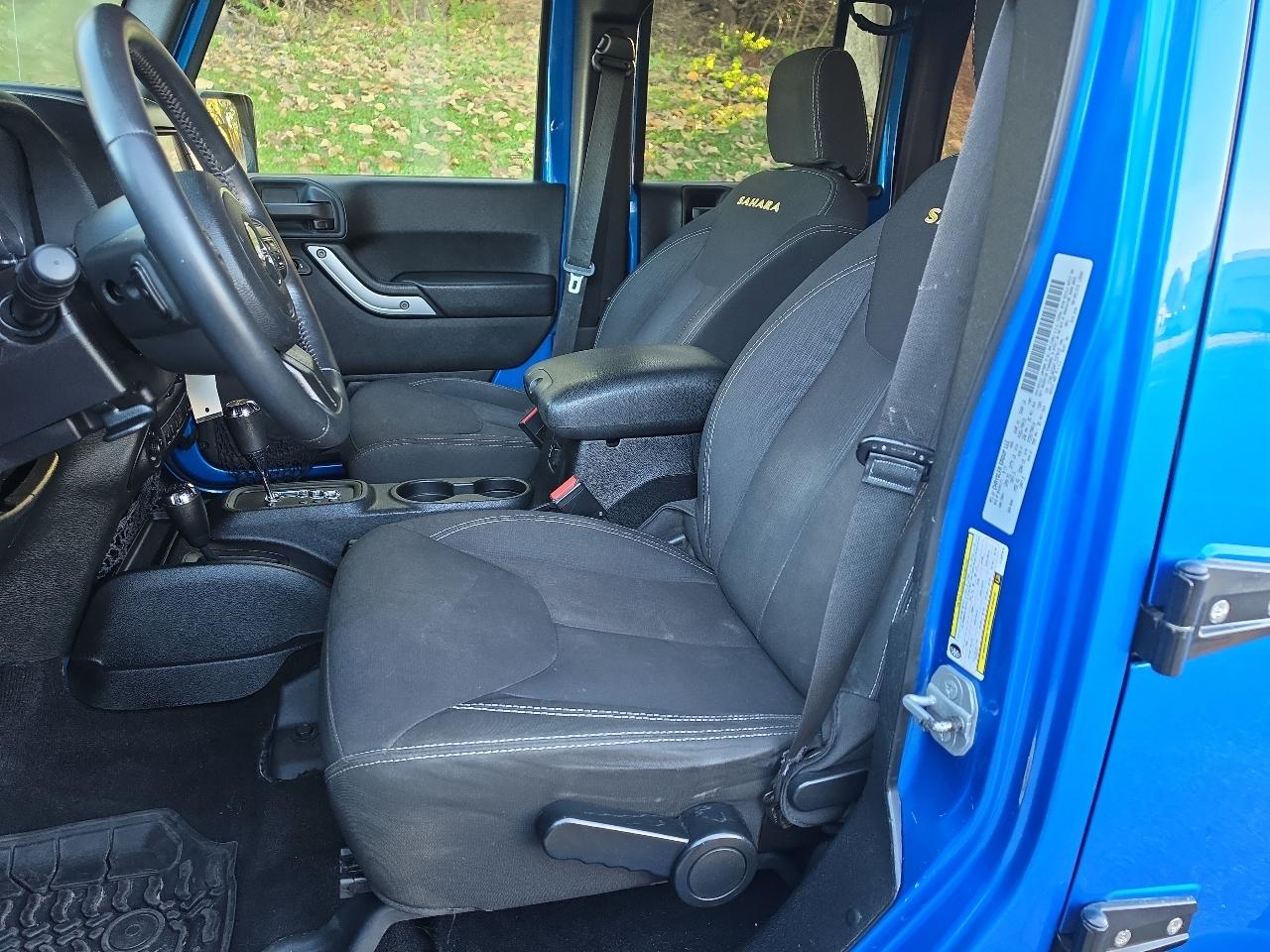 Jeep Wrangler Unlimited 4WD 4dr Sahara 2015