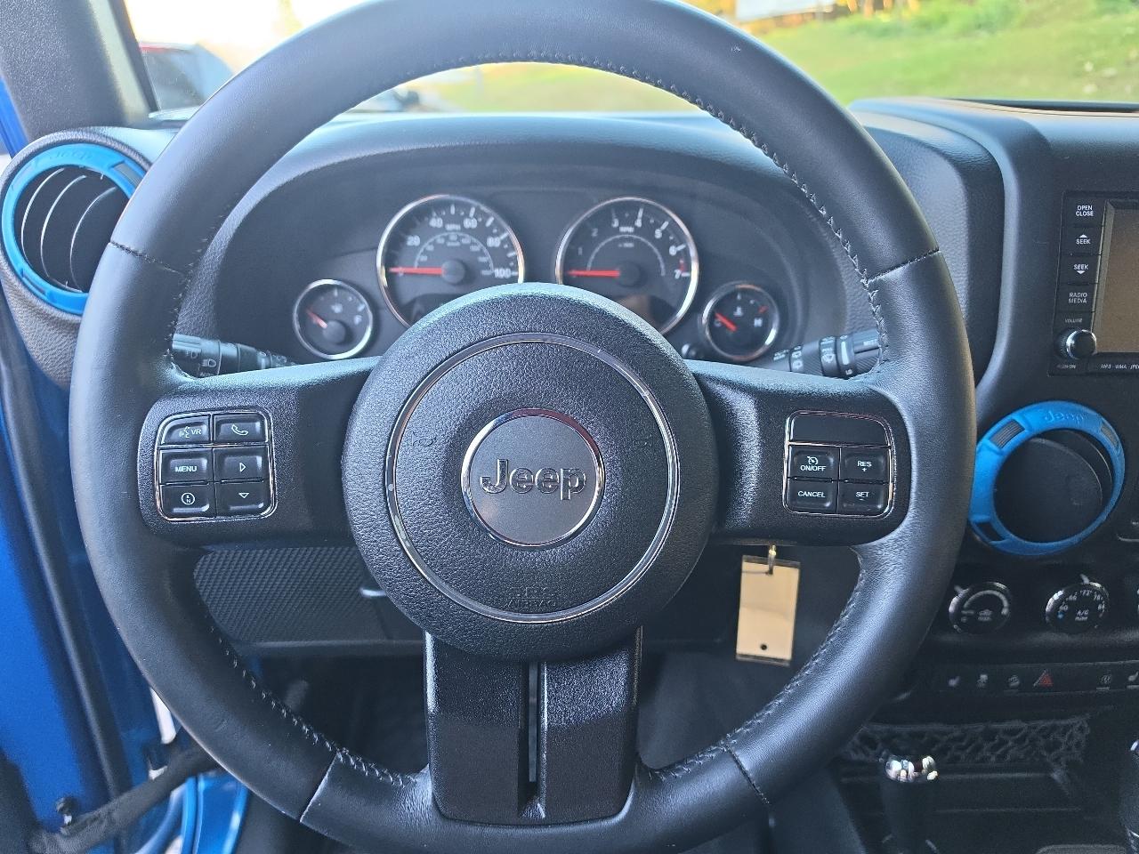 Jeep Wrangler Unlimited 4WD 4dr Sahara 2015