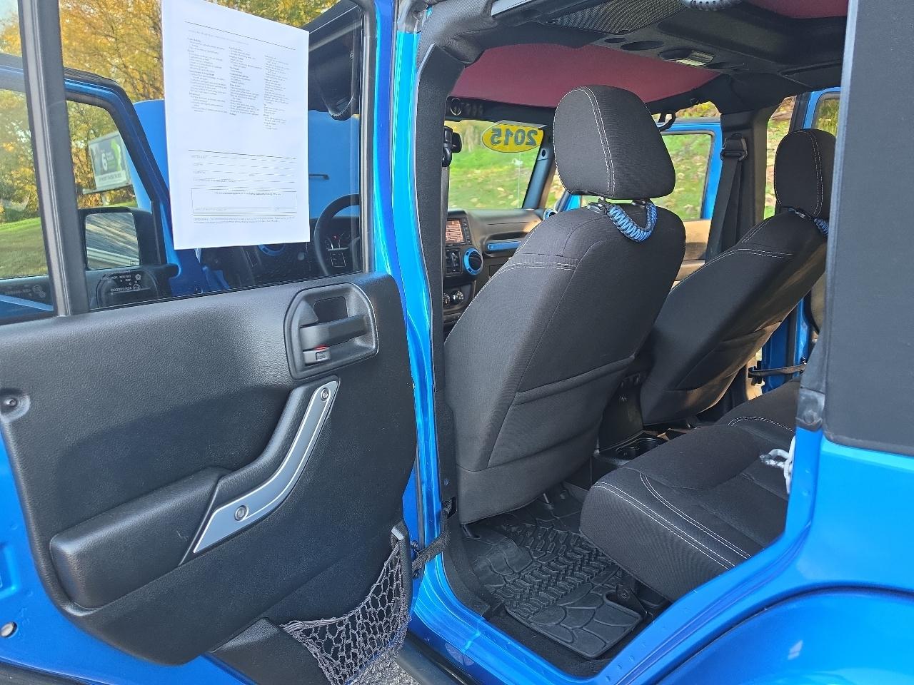 Jeep Wrangler Unlimited 4WD 4dr Sahara 2015