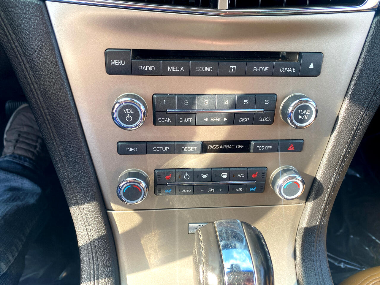 Lincoln MKT 3.7L FWD 2012 Lincoln MKT 3.7L FWD 2012