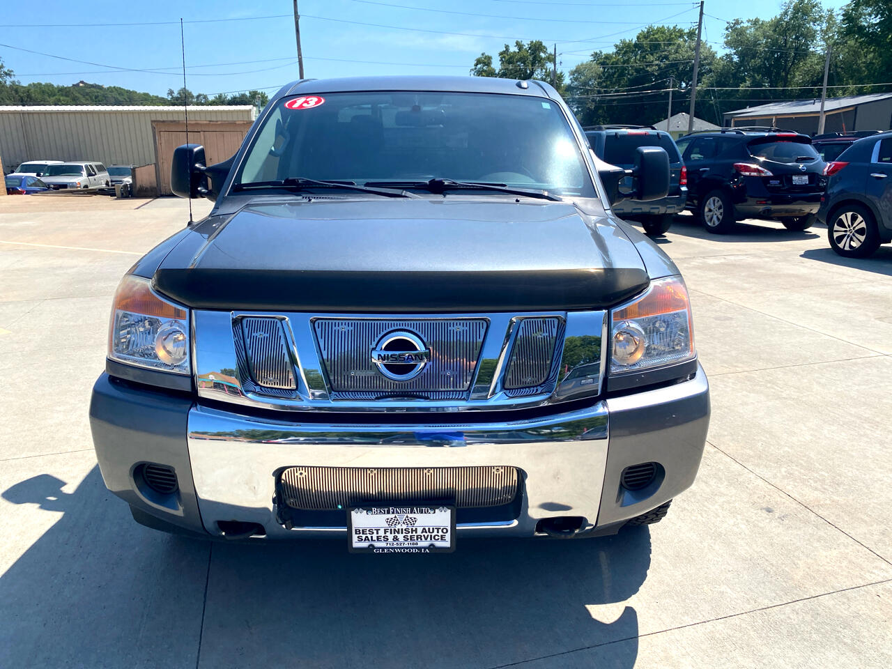2013 Nissan Titan SV Crew Cab photo 3