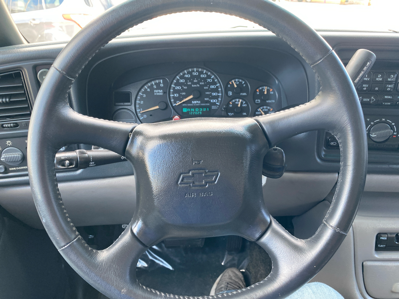 Chevrolet Suburban 1500 4WD 2002 Chevrolet Suburban 1500 4WD 2002