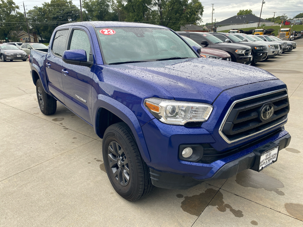2023 Toyota Tacoma SR5 photo 3