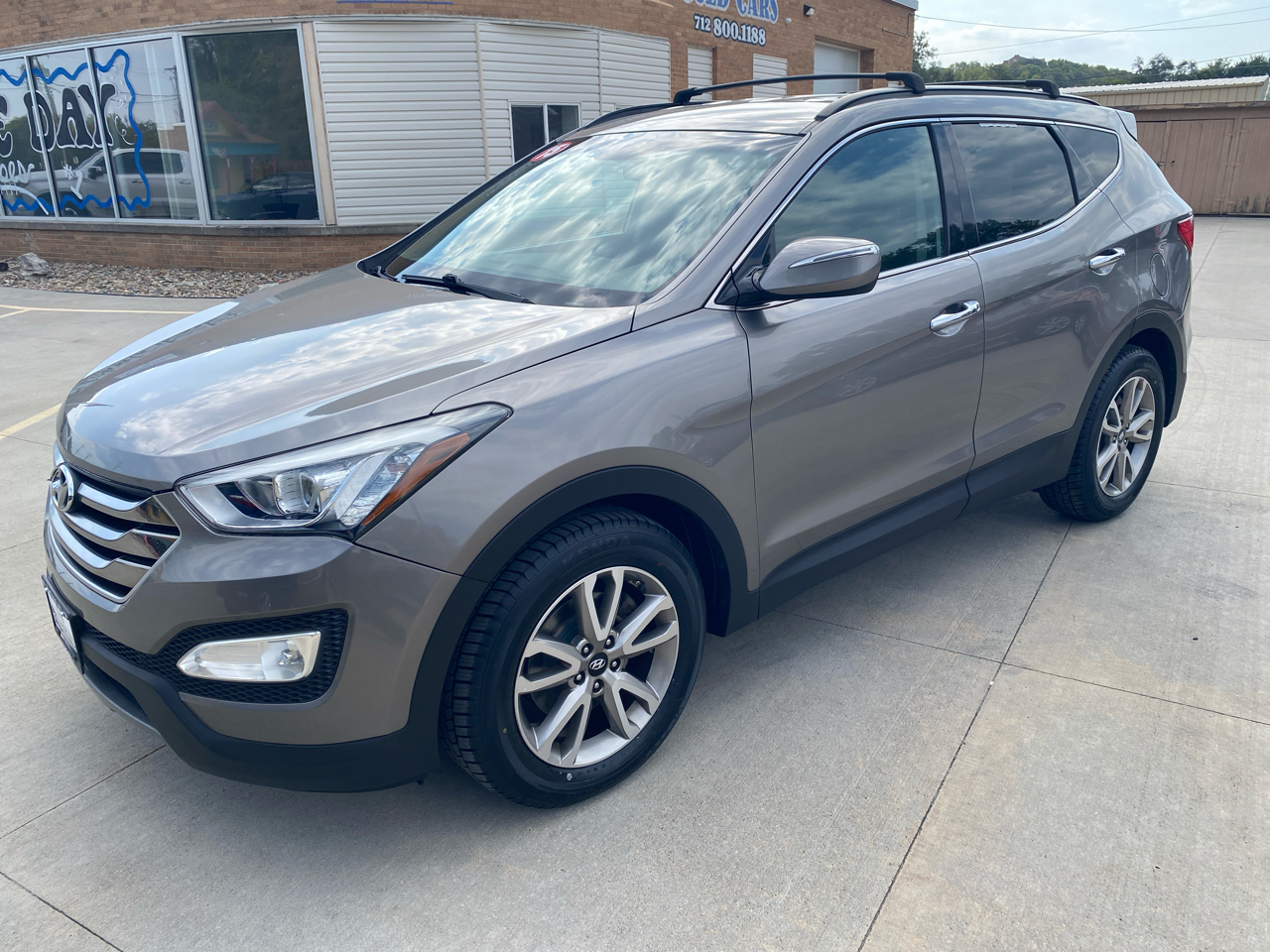 2015 Hyundai Santa Fe Sport 2.0T photo 2