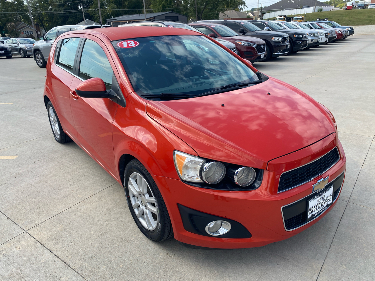 2013 Chevrolet Sonic LT photo 4